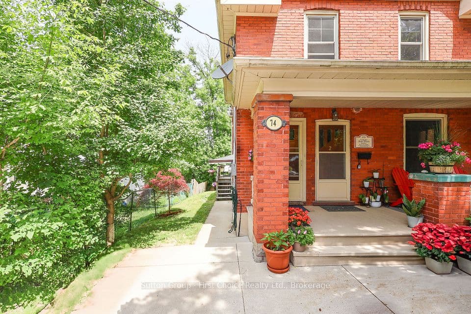 74 Cobourg Street, Stratford, ON N5A 3E6 – photo 2