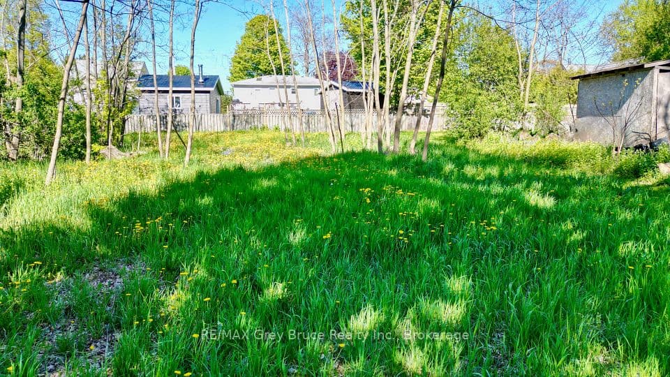 15 Tackabury Street, Northern Bruce Peninsula, ON N0H 1W0 – photo 3