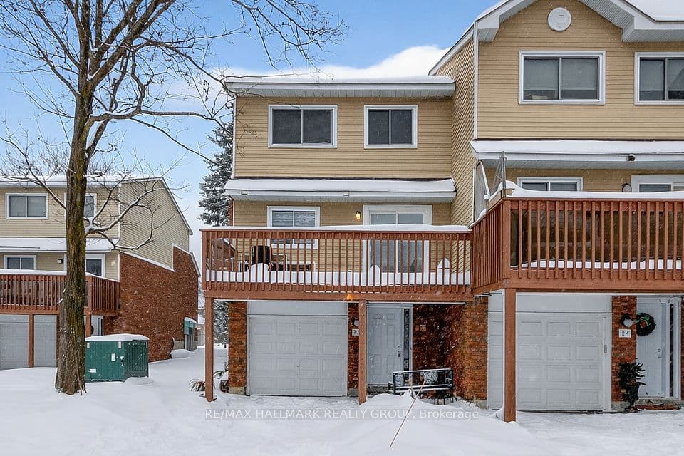 86 Esterlawn Private 7, McKellar Heights - Glabar Park and Area, ON K2A 4C1 – main photo