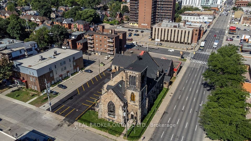 16 West Avenue S, Hamilton, ON L8N 2S1 – photo 2