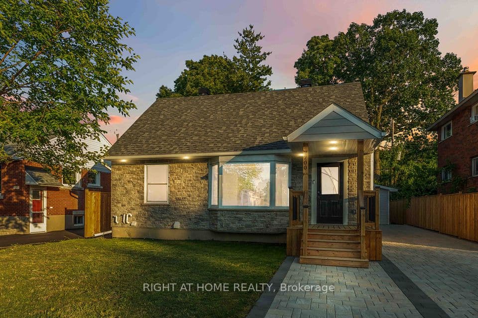 2700 PRISCILLA Street, Britannia - Lincoln Heights and Area, ON K2B 7E2 – photo 2