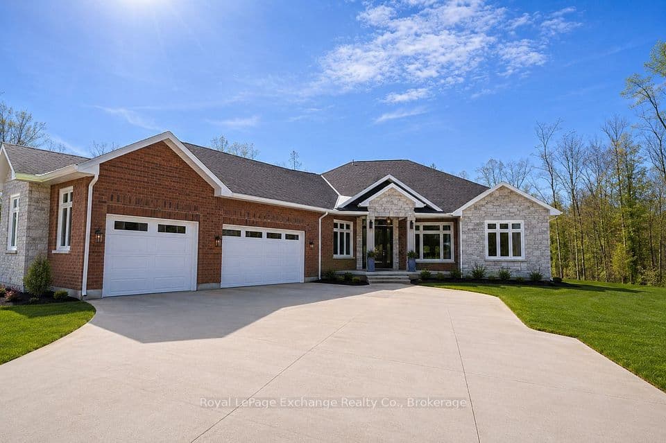 12 Sunset Place, Huron-Kinloss, ON N2Z 0G6 – main photo