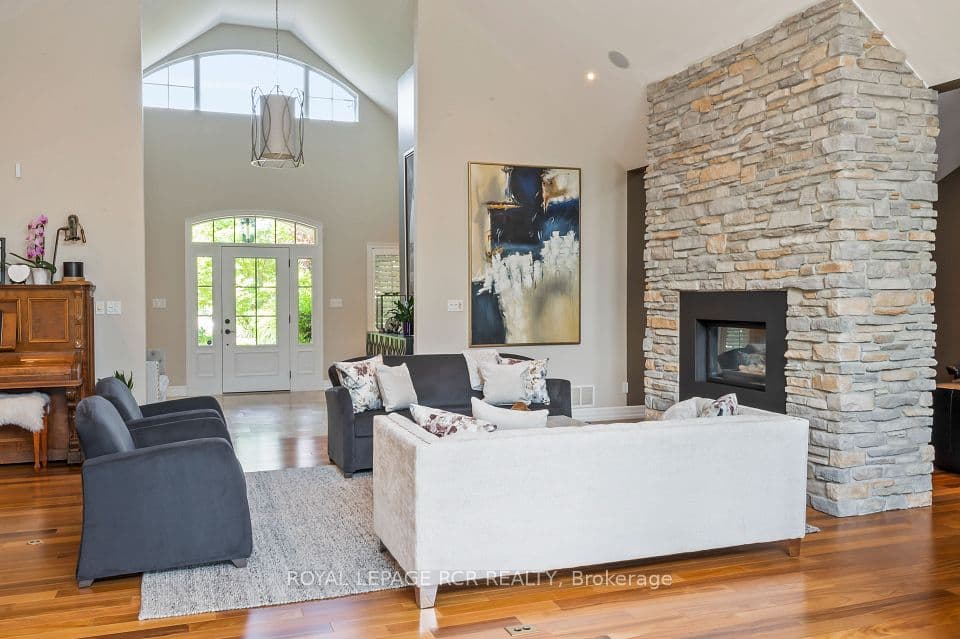 9727 Dundas Street E, Erin, ON N0B 1T0 – photo 3