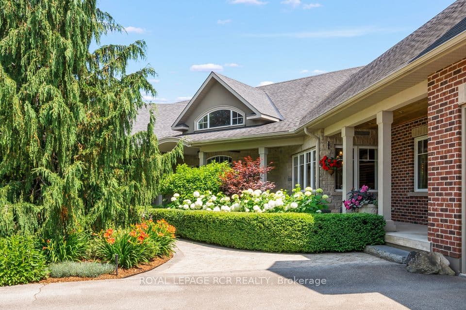 9727 Dundas Street E, Erin, ON N0B 1T0 – photo 2