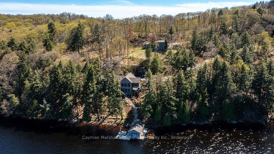 124 Claren Crescent, Huntsville, ON P1H 2J2 – main photo