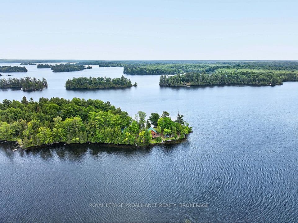 PT Island B Gracey's Island, Frontenac, ON K0H 2P0 – photo 3