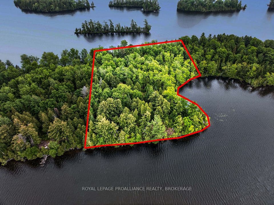 PT Island B Gracey's Island, Frontenac, ON K0H 2P0 – photo 2