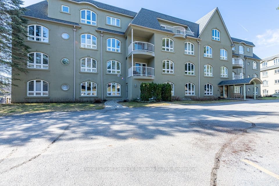 31 Dairy Lane 207, Huntsville, ON P1H 2L7 – photo 2