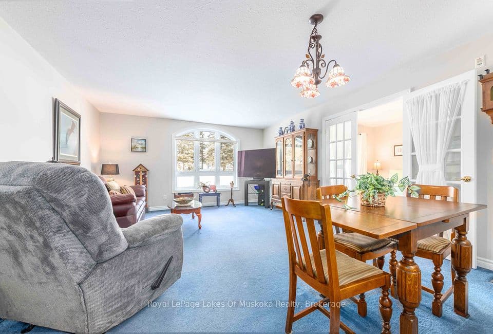 31 Dairy Lane 207, Huntsville, ON P1H 2L7 – photo 3