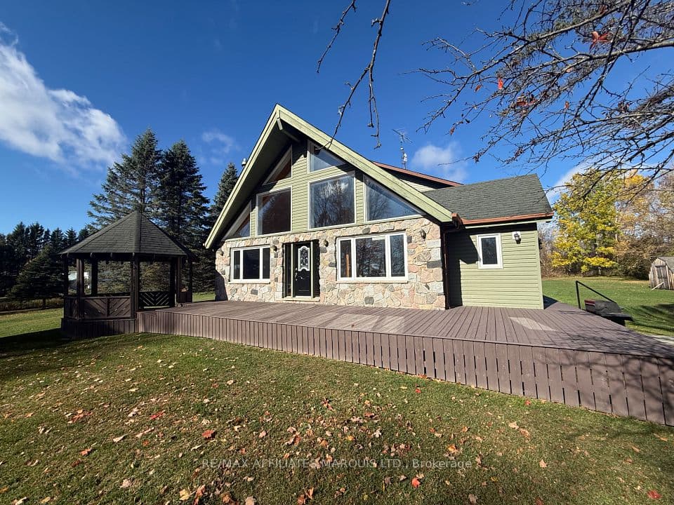 16855 County Rd 18 Road, South Stormont, ON K0C 2A0 – main photo