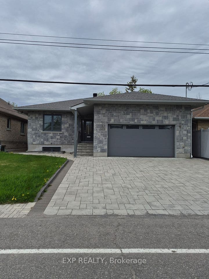 1473 Rosebella Avenue W, Blossom Park - Airport and Area, ON K1T 1E5 – main photo