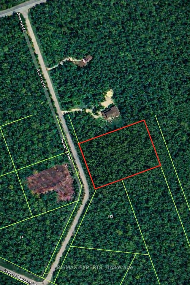 27 Huron Park Road, Northern Bruce Peninsula, ON N0H 1W0 – main photo