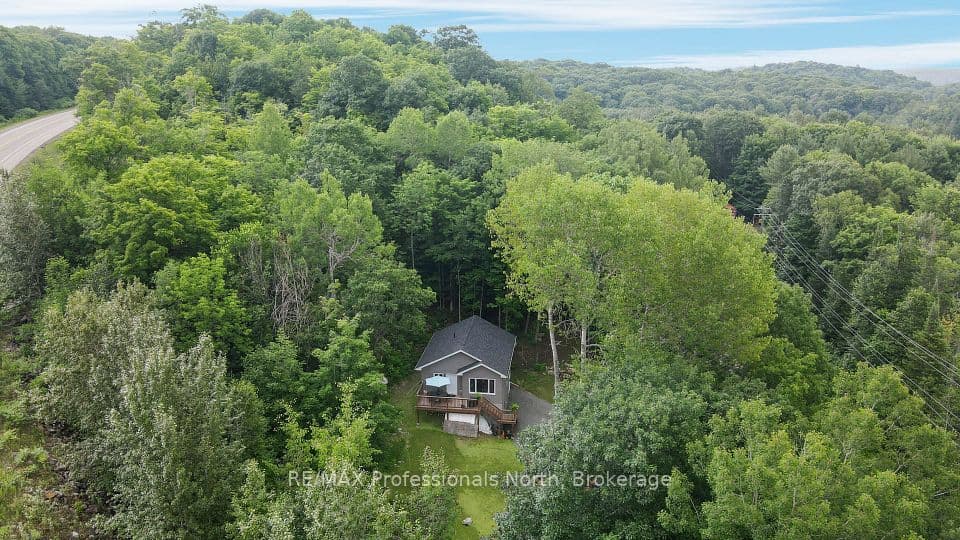 1065 Henderson's Road, Minden Hills, ON K0M 2S0 – main photo