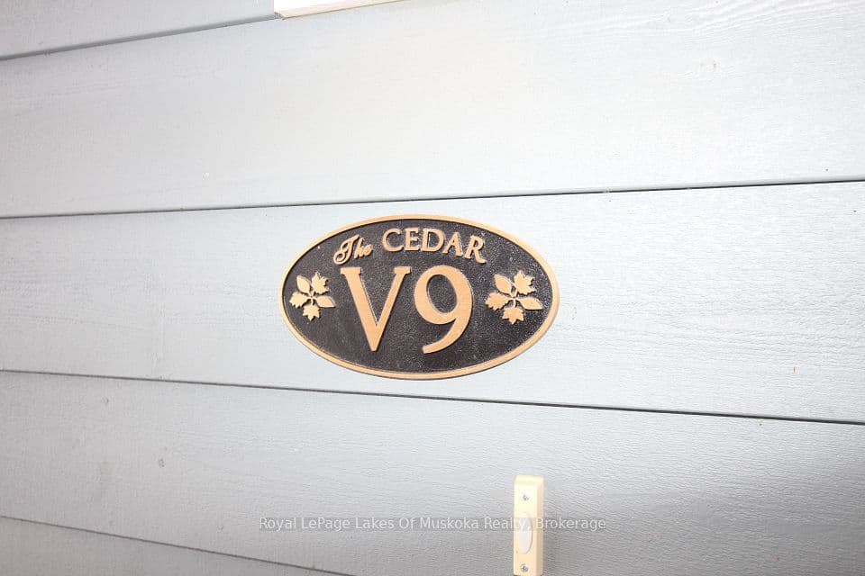 1020 Birch Glen Road V 9, W5, Lake of Bays, ON P0B 1A0 – main photo