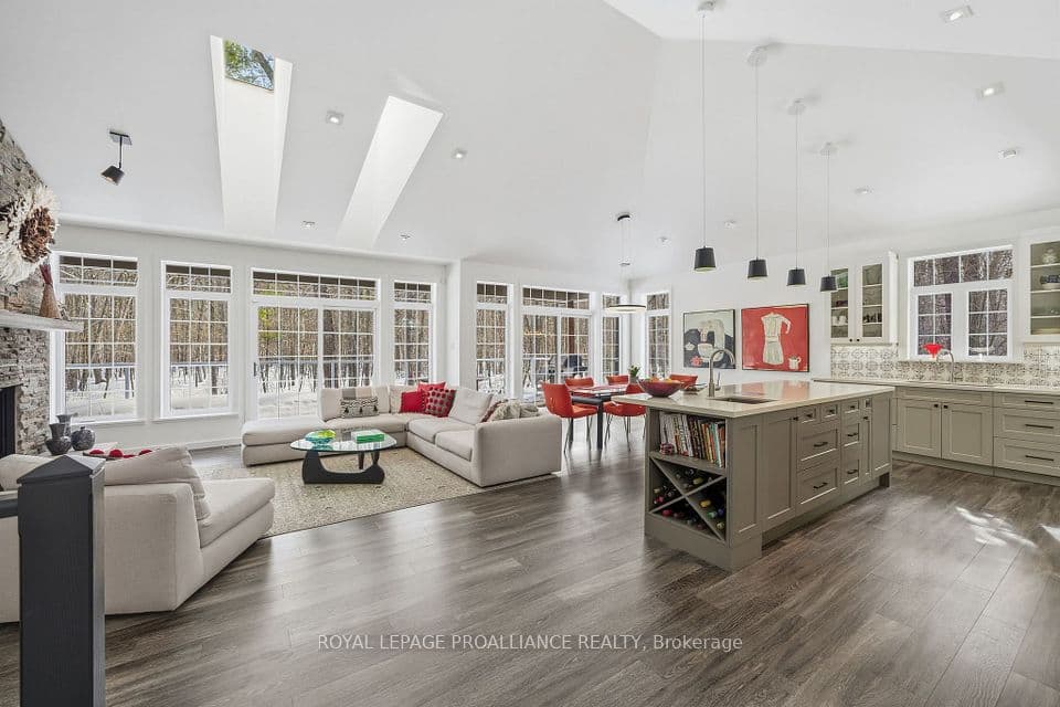 602 Elmbrook Road, Prince Edward County, ON K0K 2T0 – main photo