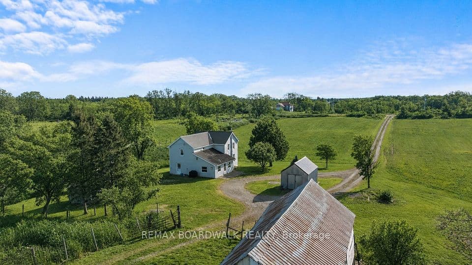 202 Marble Rock Road, Front of Leeds & Seeleys Bay, ON K7G 2V4 – photo 3