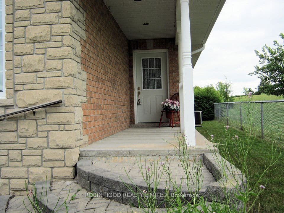 40 Dormer Road, Kawartha Lakes, ON K9V 6H8 – photo 3