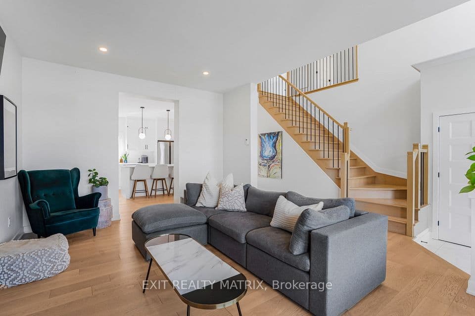 1144 Avignon Street, Russell, ON K0A 1W0 – photo 3
