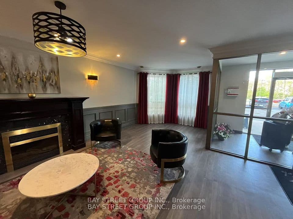 255 Keats Way 308, Waterloo, ON N2L 6N6 – photo 3