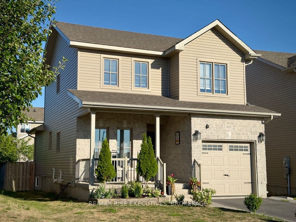 1651 Crimson Crescent, Kingston, ON K7P 0J3 – main photo