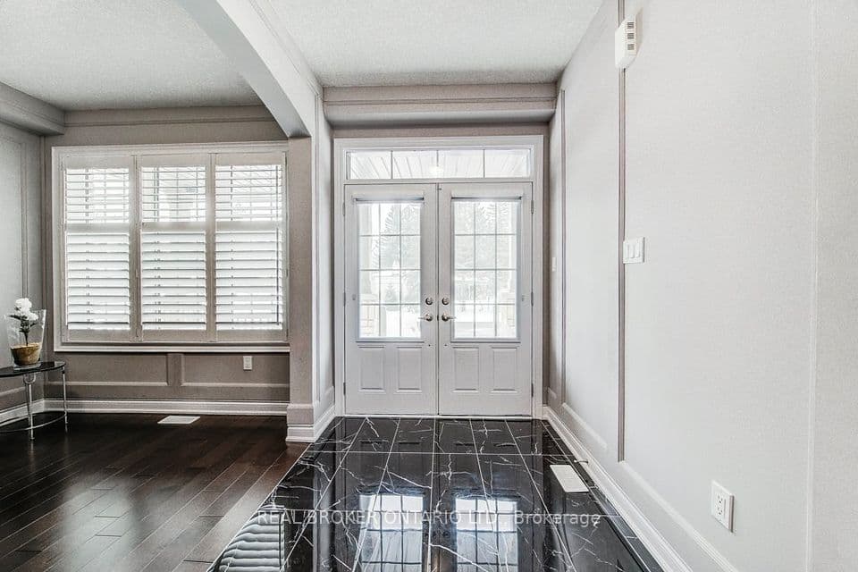 192 Woolwich Street S, Woolwich, ON N0B 1M0 – photo 2