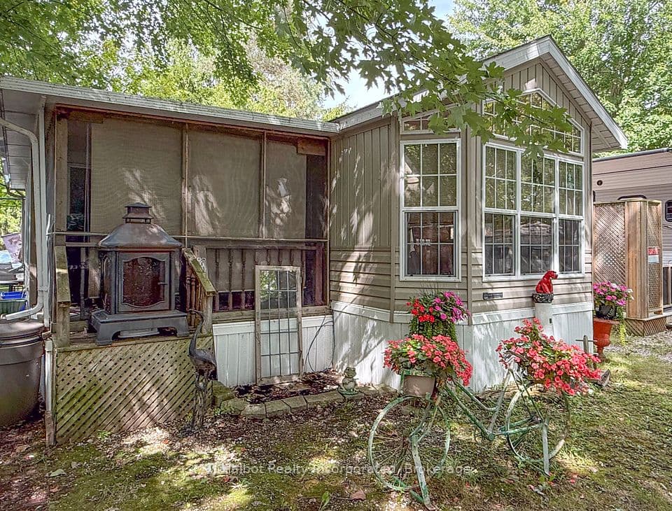 77719 BLUEWATER Highway 36 BEACON LN, Bluewater, ON N0M 1G0 – main photo