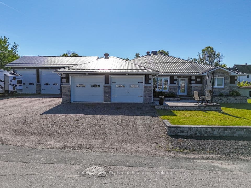 5 Young Street, West Nipissing, ON P0H 1G0 – photo 2