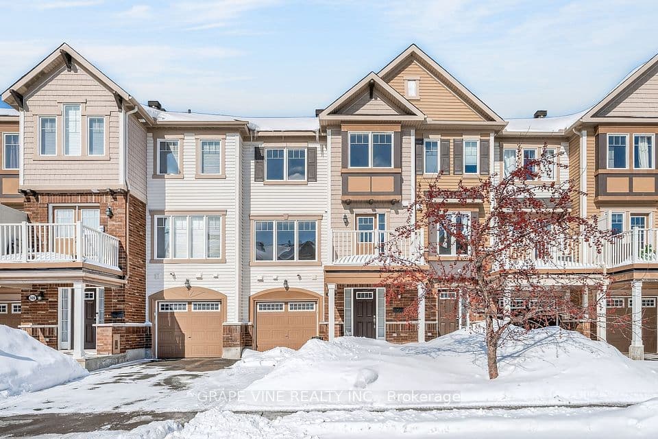 330 Sweet Grass Circle, Barrhaven, ON K2J 5W9 – main photo