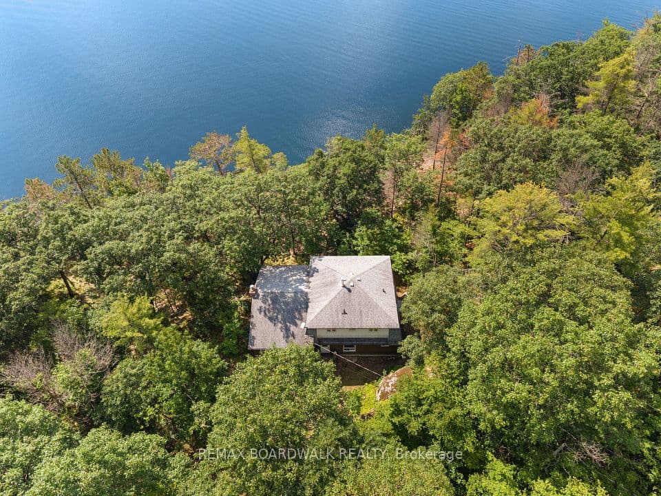 202 Folly Road, Rideau Lakes, ON K0G 1E0 – main photo