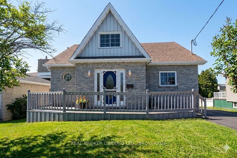 25 Dunbar Avenue, Cornwall, ON K6H 5M6 – main photo