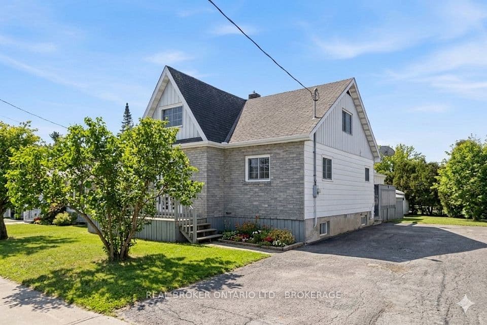 25 Dunbar Avenue, Cornwall, ON K6H 5M6 – photo 2
