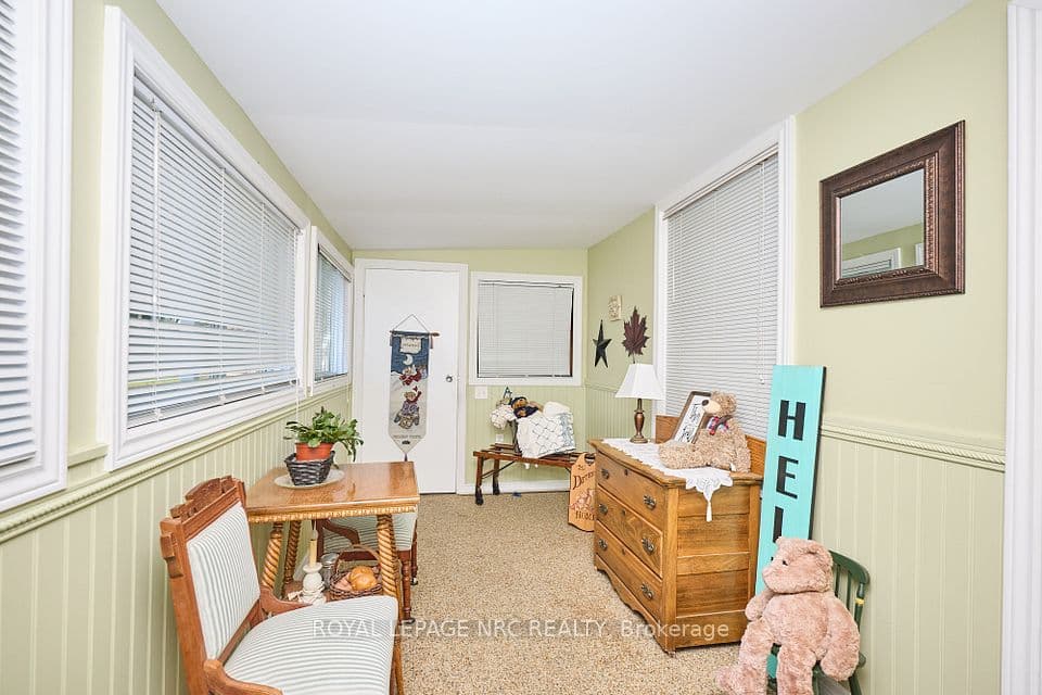 4013 Welland Street, Niagara Falls, ON L2G 6J7 – photo 3