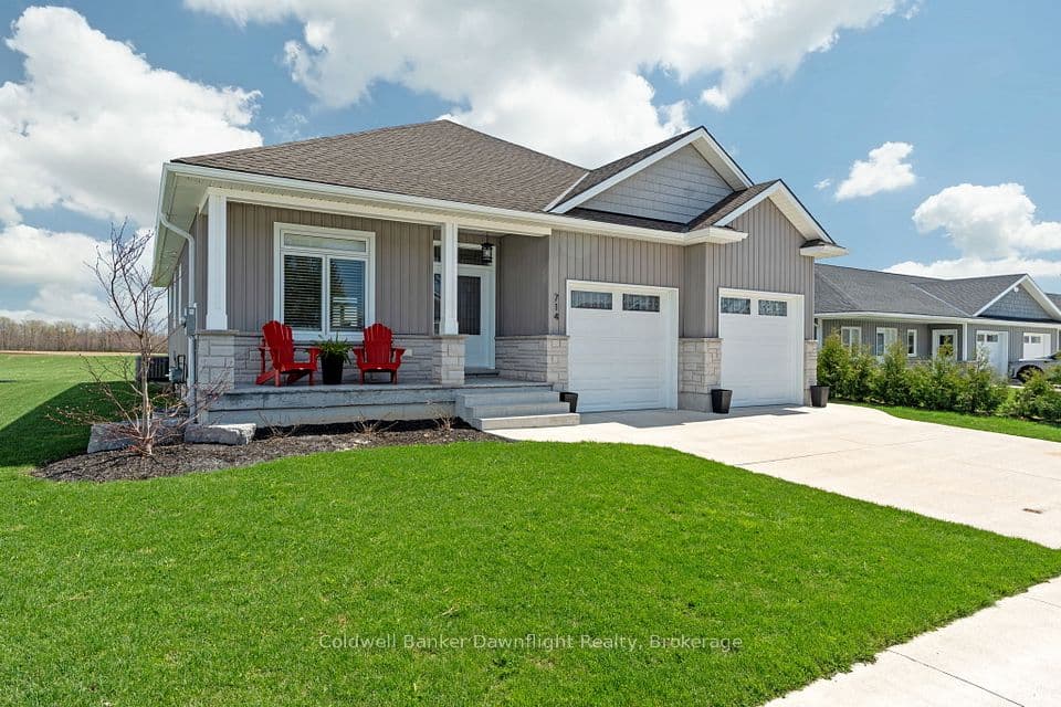 714 Gloria Street, North Huron, ON N0M 1H0 – main photo