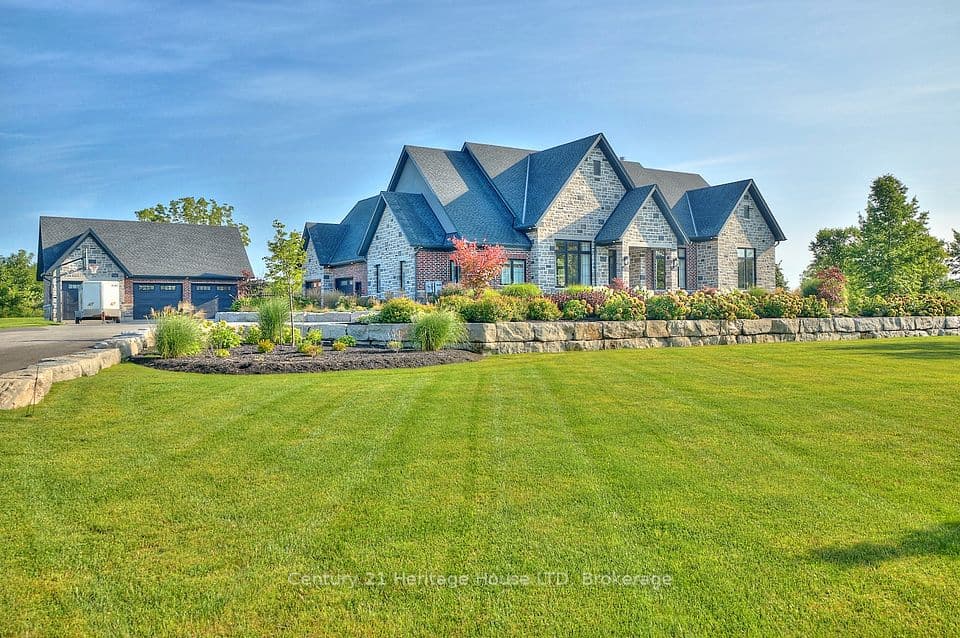 1716 Rebecca Street, Fort Erie, ON L2A 5M4 – photo 3