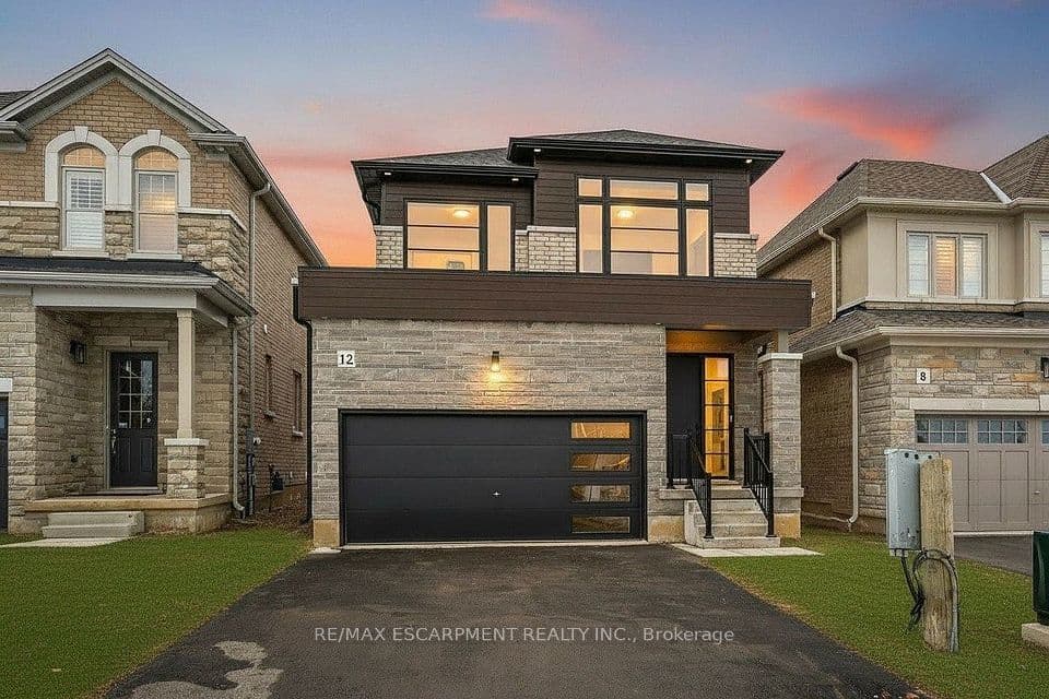 12 Shady Oaks Trail, Hamilton, ON L9B 0E9 – main photo