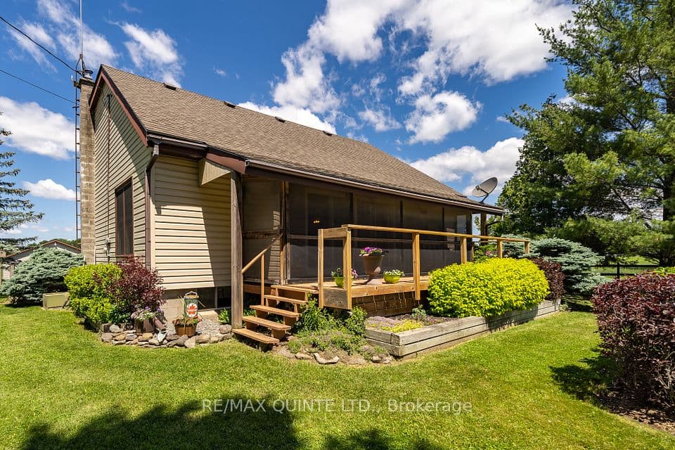257 Elmbrook Road, Prince Edward County, ON K0K 2T0 – photo 2