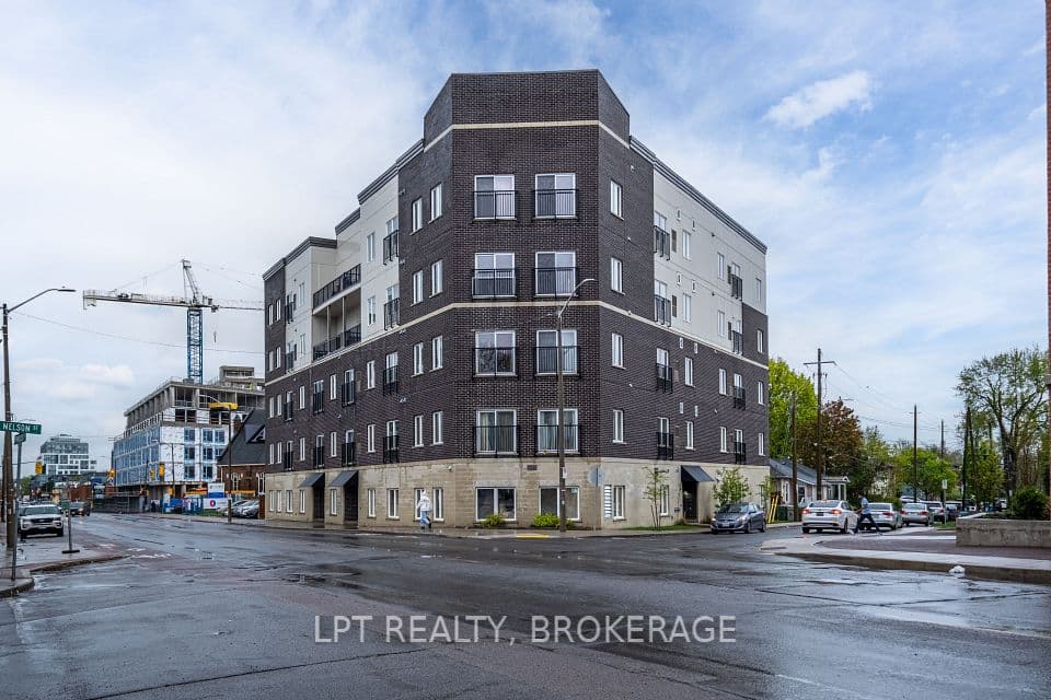 630 Princess Street 303, Kingston, ON K7L 1E3 – main photo