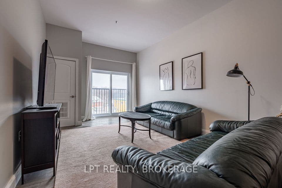 630 Princess Street 303, Kingston, ON K7L 1E3 – photo 2