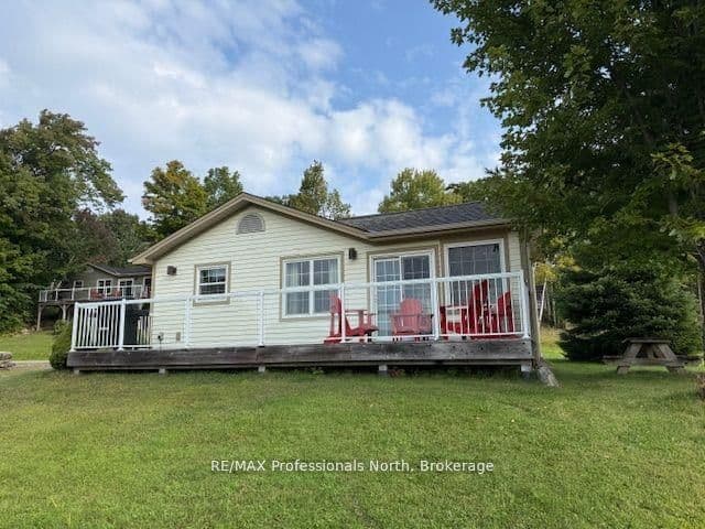 1052 Rat Bay Road S 126-5, Lake of Bays, ON P0A 1H0 – main photo