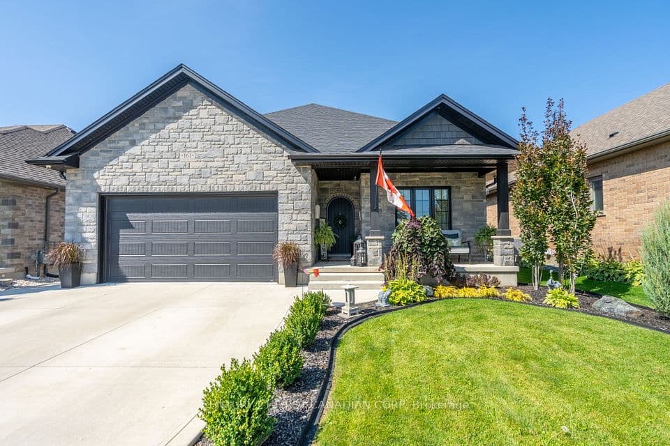 161 Collins Way, Strathroy-Caradoc, ON N7G 3H3 – photo 2