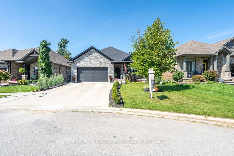 161 Collins Way, Strathroy-Caradoc, ON N7G 3H3 – main photo