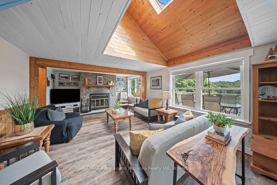 16 Golden Horseshoe Lane, Whitestone, ON P0G 1G0 – photo 3