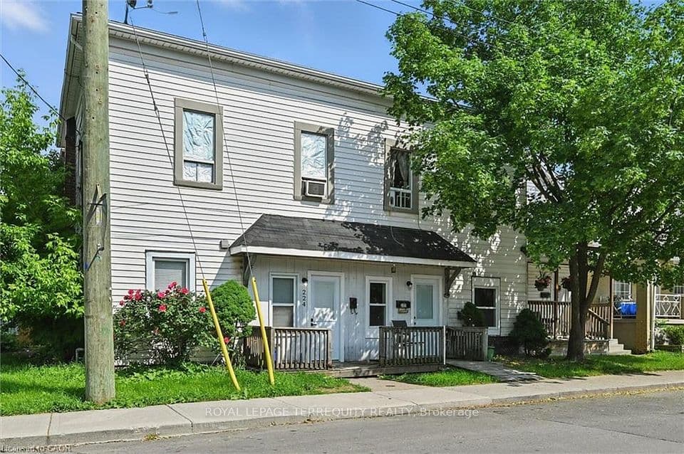 224 Rosslyn Avenue N, Hamilton, ON L8L 7P7 – photo 2