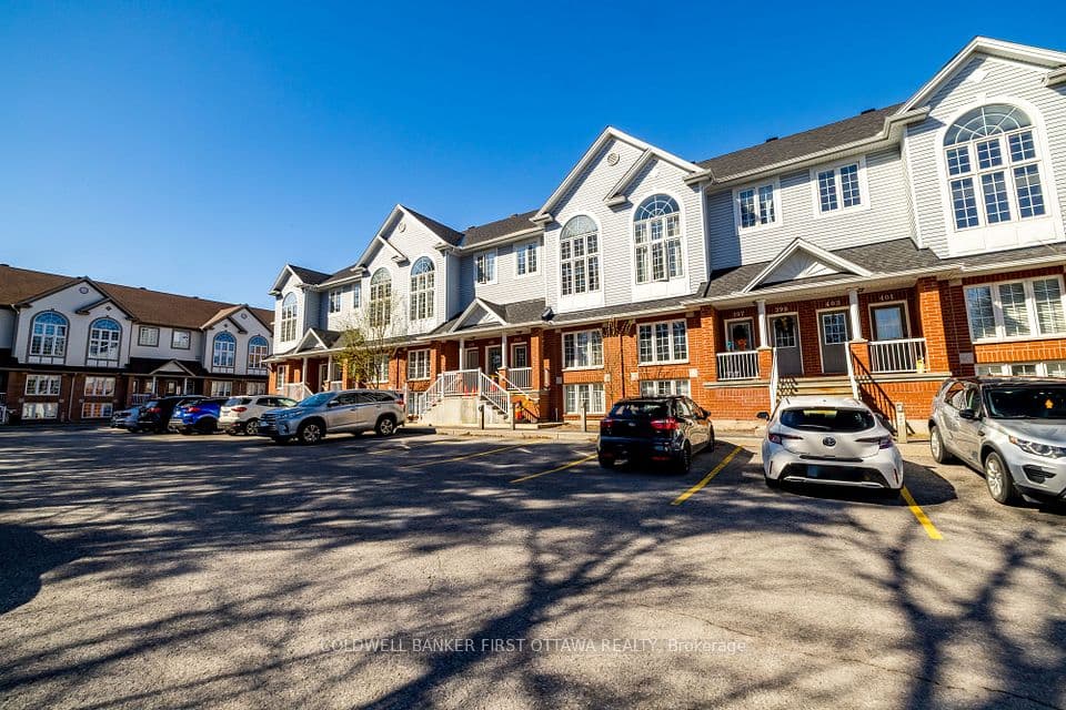 389 Wiffen Private, Bells Corners and South to Fallowfield, ON K2H 1G4 – photo 2