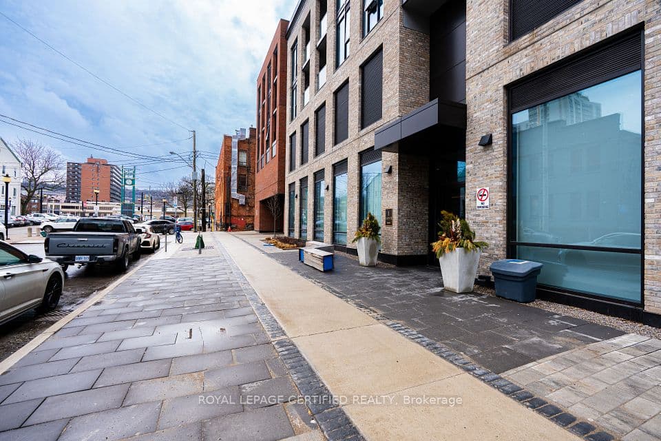 1 Jarvis Street 1314, Hamilton, ON L8R 3J2 – photo 3