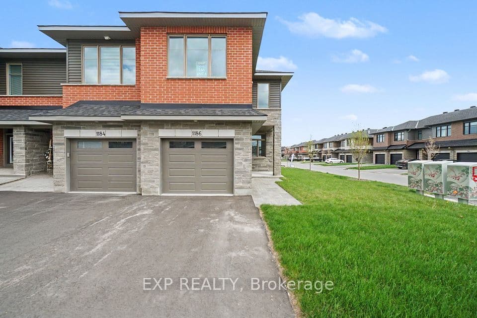 1186 Cope Drive, Stittsville - Munster - Richmond, ON K2S 3C4 – main photo