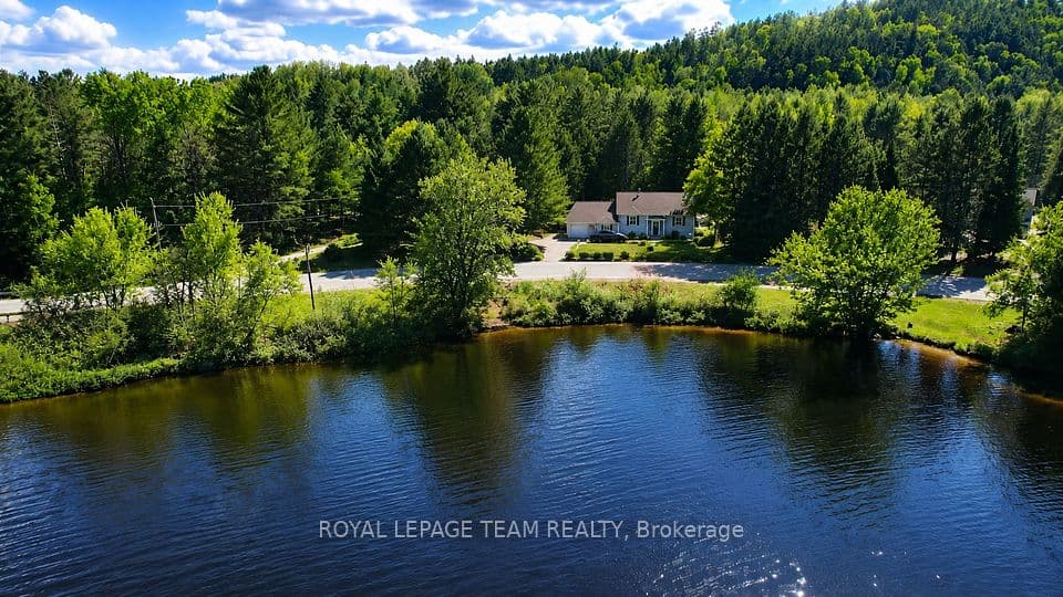 1855 Old Barry's Bay Road S, Madawaska Valley, ON K0B 1K0 – photo 3