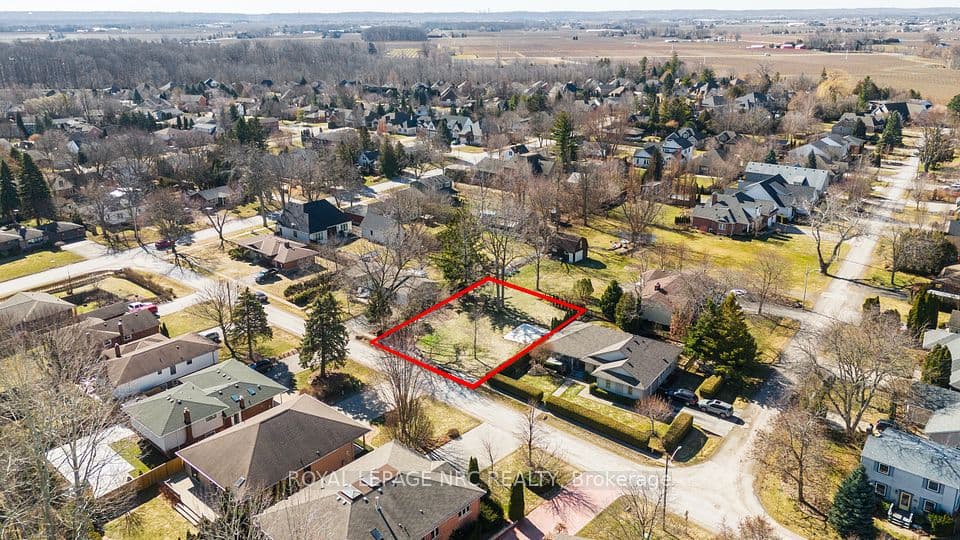 122 FLYNN Street, Niagara-on-the-Lake, ON L0S 1J0 – photo 3