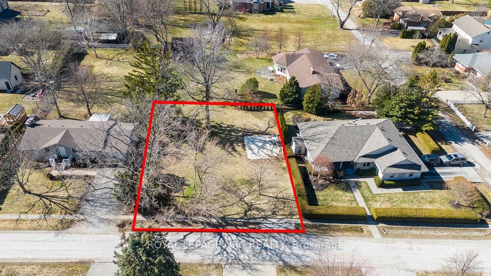 122 FLYNN Street, Niagara-on-the-Lake, ON L0S 1J0 – main photo
