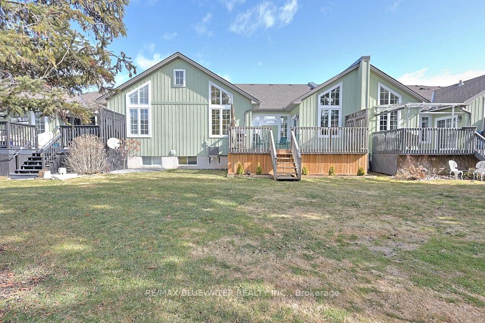 13 Oakwood Links Lane, South Huron, ON N0M 1T0 – photo 2
